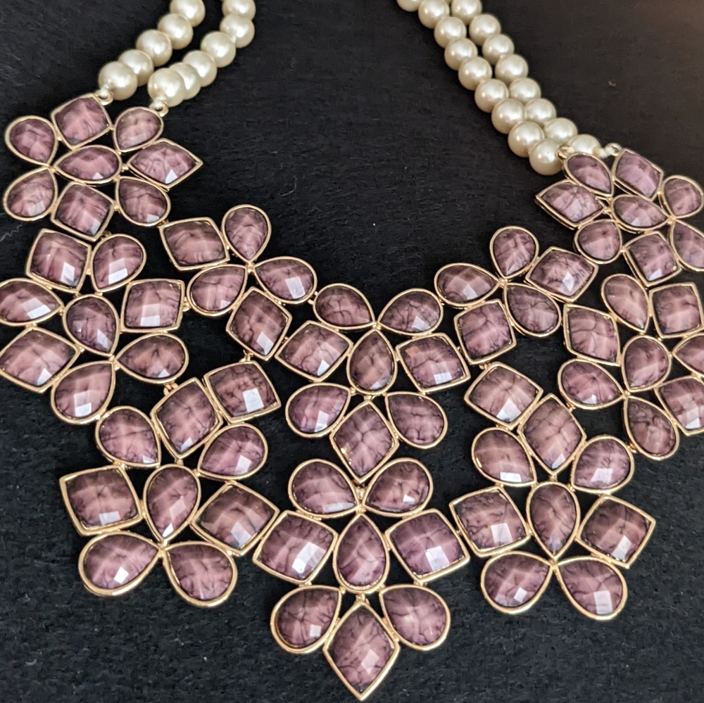 Pearl and purple collar necklace